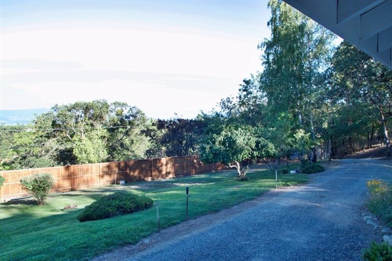 2657 Old Stage Road Central Point, OR 97502 - Photo 10 of 35 Additional Photo
