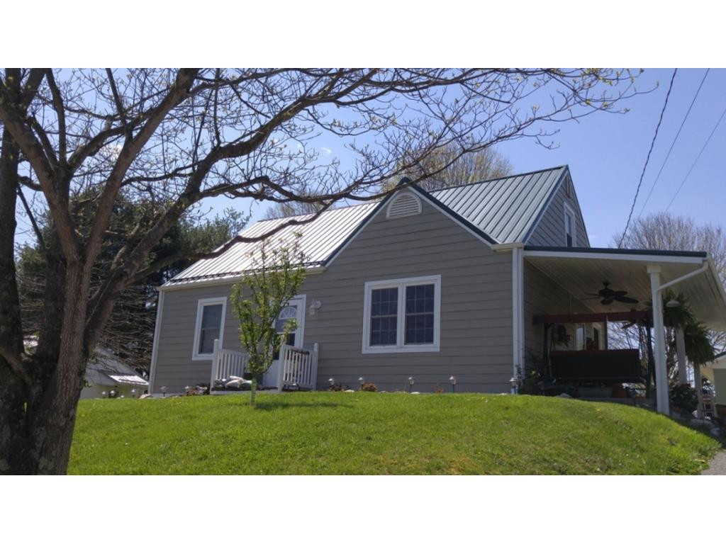 236 Cherokee Road Bristol, VA 24201 - Photo 1 of 25 New Metal Roof in 2016