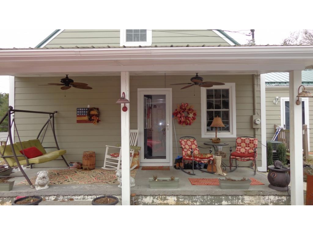 236 Cherokee Road Bristol, VA 24201 - Photo 3 of 25 New Covered Porch