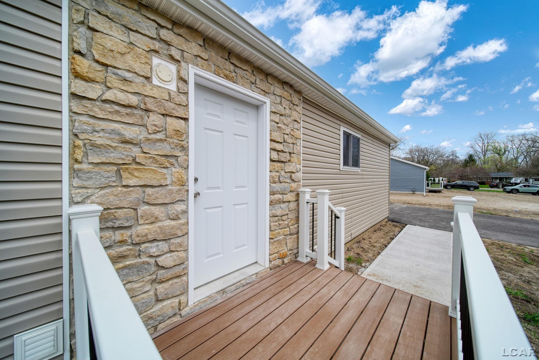 4760 Hooks Mill Road Adrian, MI 49221 - Photo 4 of 46