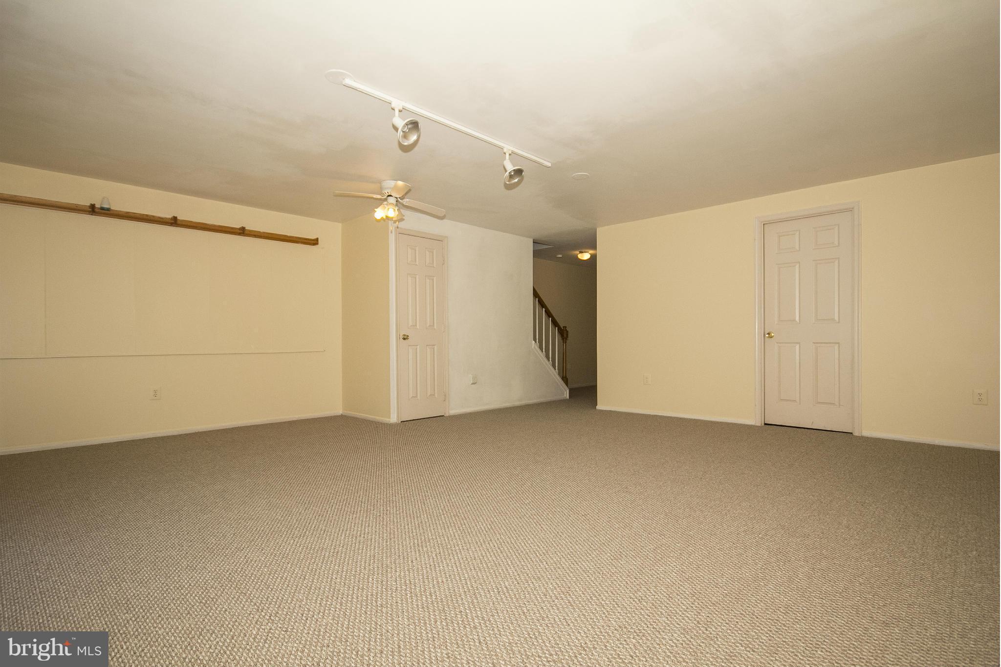 3932 Forest Valley Road Baltimore, MD 21234 - Photo 25 of 30 Family Room