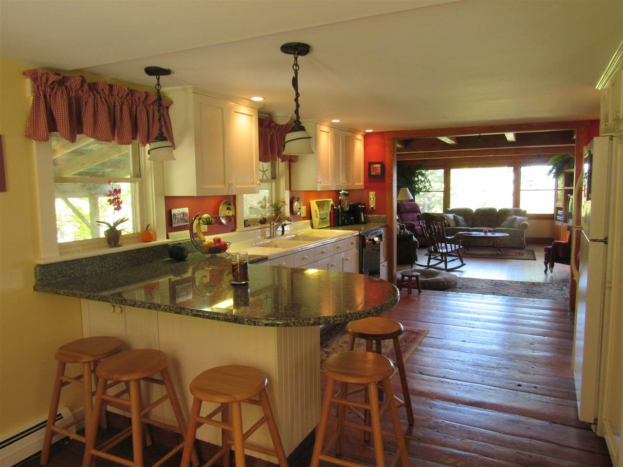 282 Mecawee Road Woodstock, VT 05091 - Photo 12 of 40
