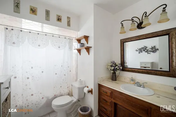 $320,000 | Undisclosed Address, Bakersfield, CA 93309