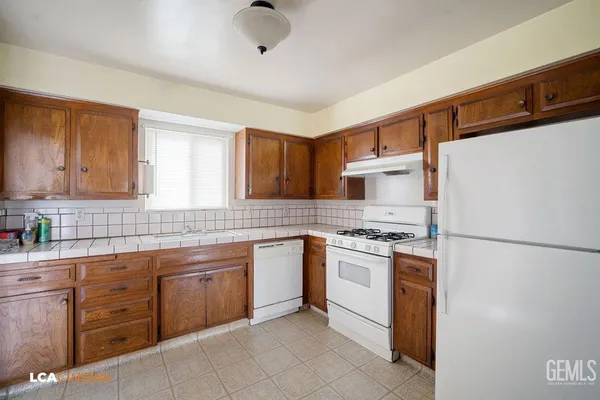 $320,000 | Undisclosed Address, Bakersfield, CA 93309