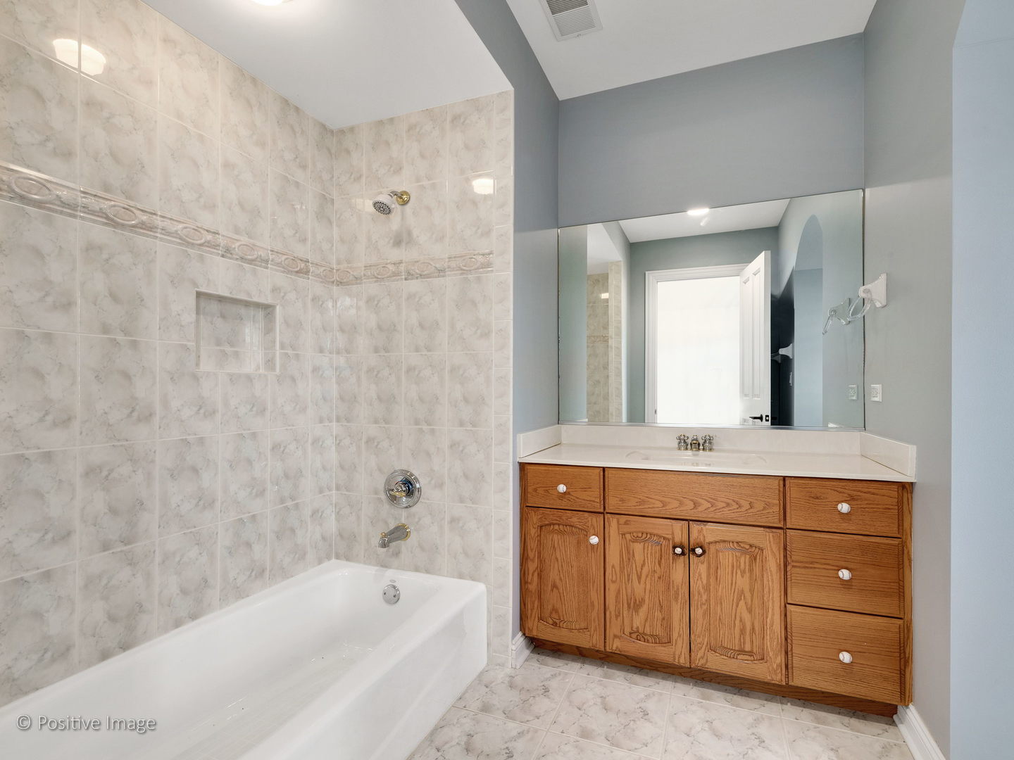 8236 Greystone Court Burr Ridge, IL 60527 - Photo 22 of 33