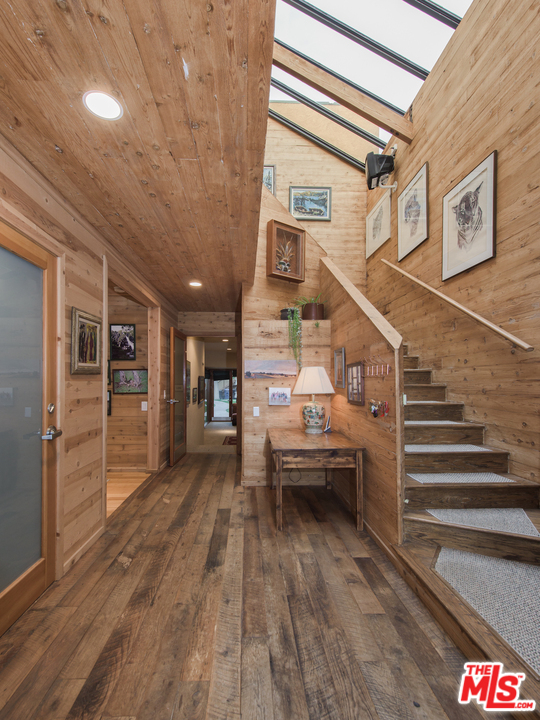 23768 Malibu Road Malibu, CA 90265 - Photo 17 of 23 a view of entryway and hall