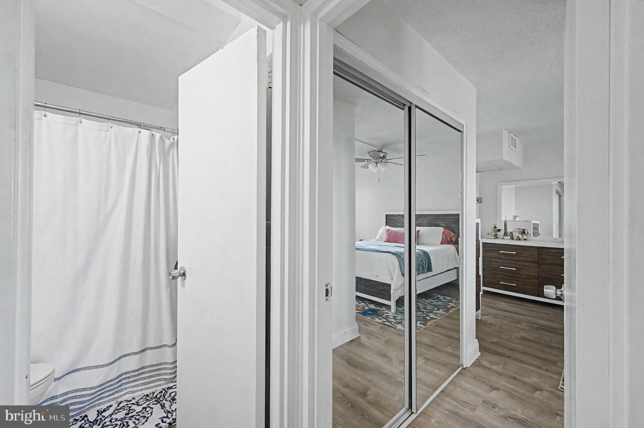 101 South Raleigh Avenue Atlantic City, NJ 08401 - Photo 16 of 26 Modern living with seamless flow.
