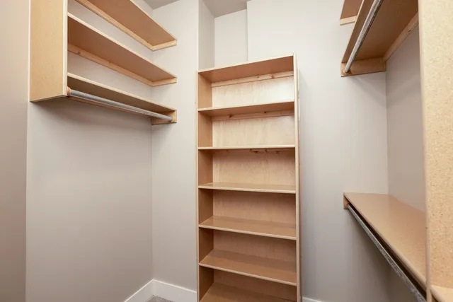 $389,942 | 3318 South Capri Street, Wichita, KS 67210