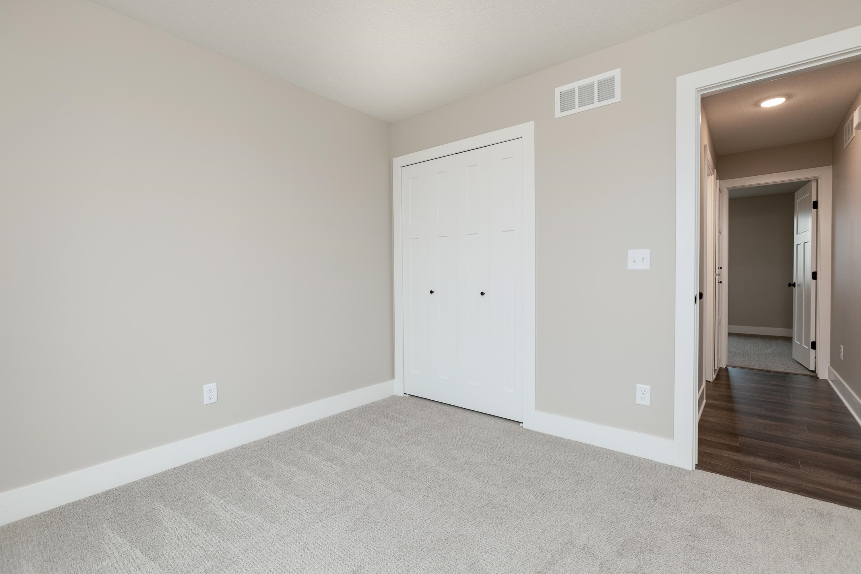 3318 South Capri Street Wichita, KS 67210 - Photo 23 of 36