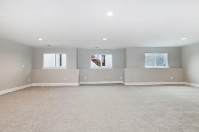 $389,942 | 3318 South Capri Street, Wichita, KS 67210