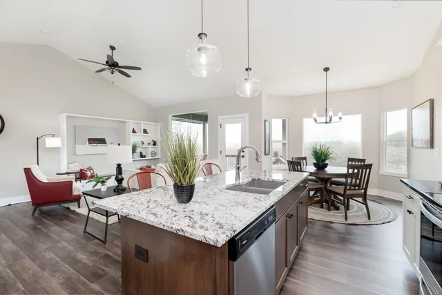 $389,942 | 3318 South Capri Street, Wichita, KS 67210