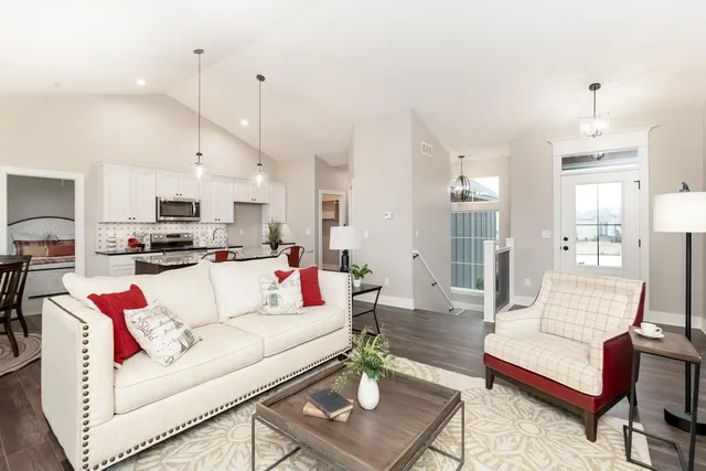 $389,942 | 3318 South Capri Street, Wichita, KS 67210