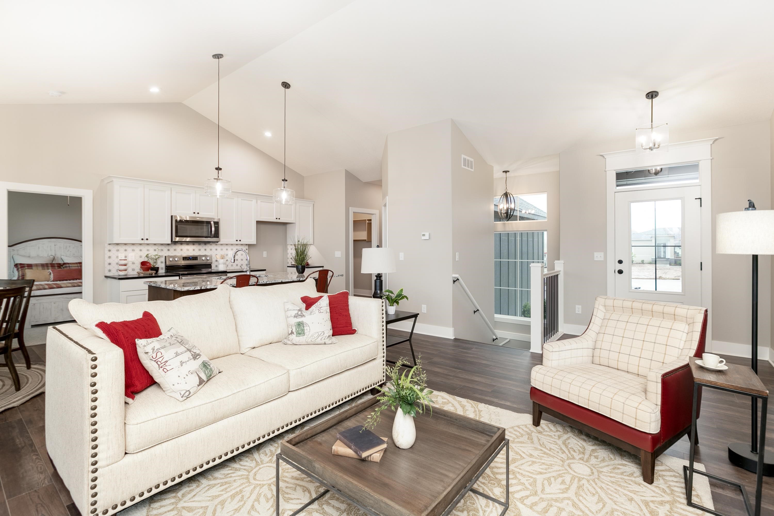 3318 South Capri Street Wichita, KS 67210 - Photo 7 of 36