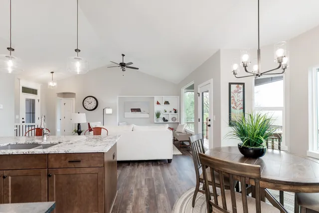 $389,942 | 3318 South Capri Street, Wichita, KS 67210