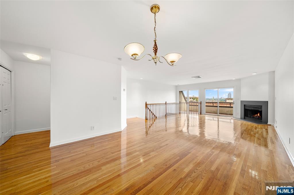 300 Gorge Road, Unit 1 Cliffside Park, NJ 07010 - Photo 10 of 33