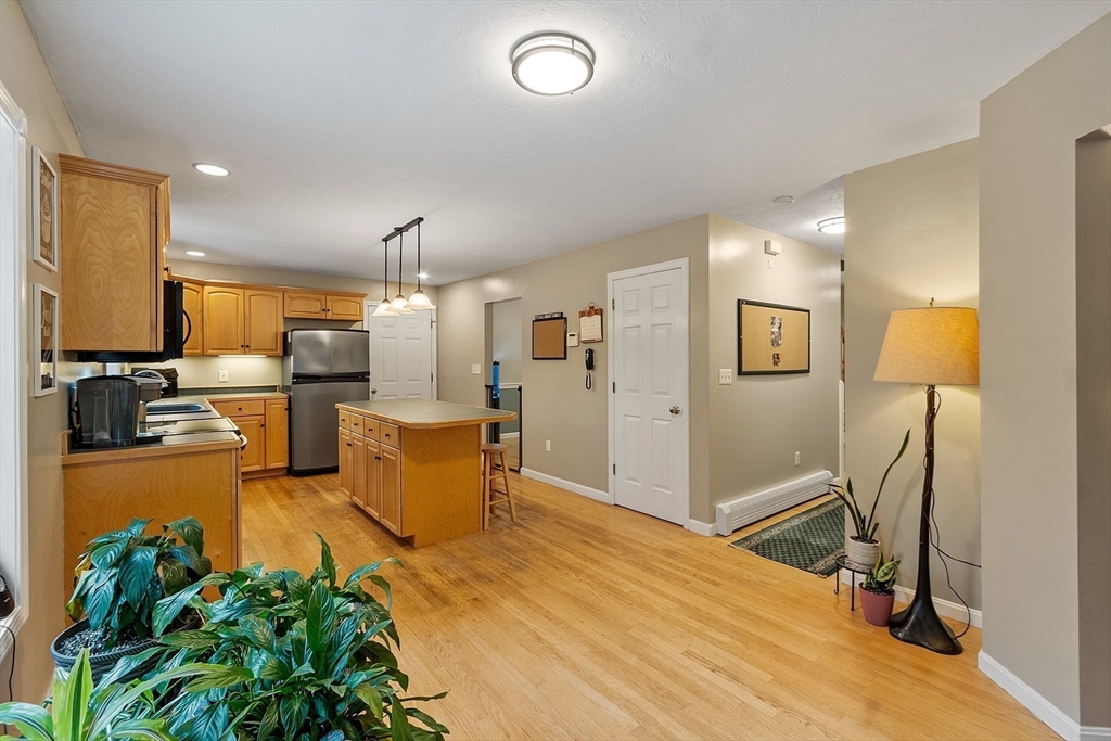 134 Fitchburg Road Townsend, MA 01469 - Photo 12 of 42