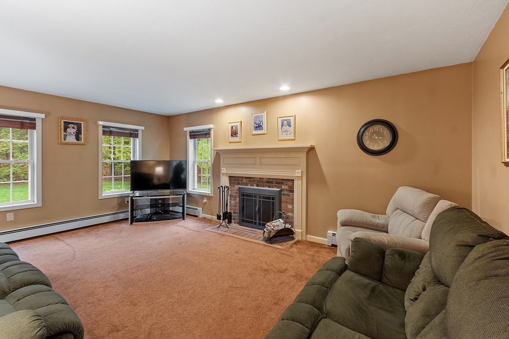 134 Fitchburg Road Townsend, MA 01469 - Photo 14 of 42