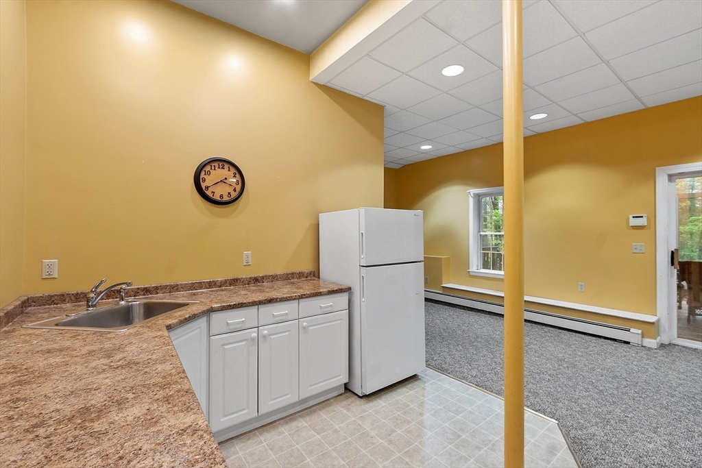 134 Fitchburg Road Townsend, MA 01469 - Photo 31 of 42