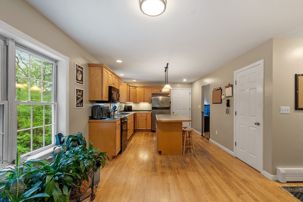 134 Fitchburg Road Townsend, MA 01469 - Photo 10 of 42