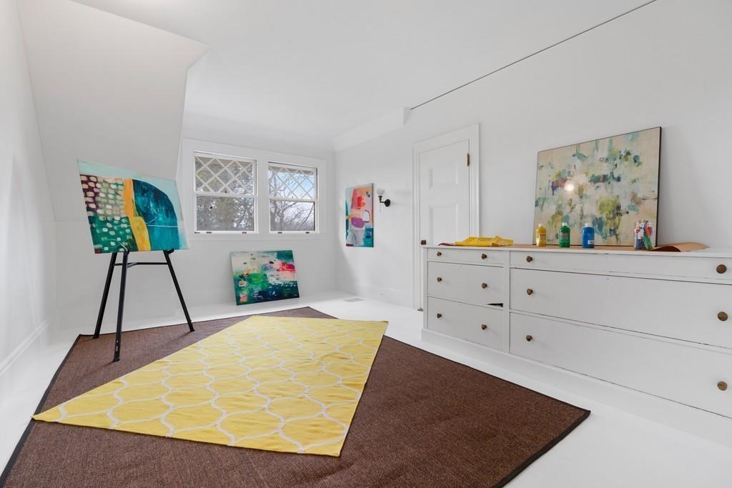 43 Gray Cliff Road Newton, MA 02459 - Photo 24 of 40