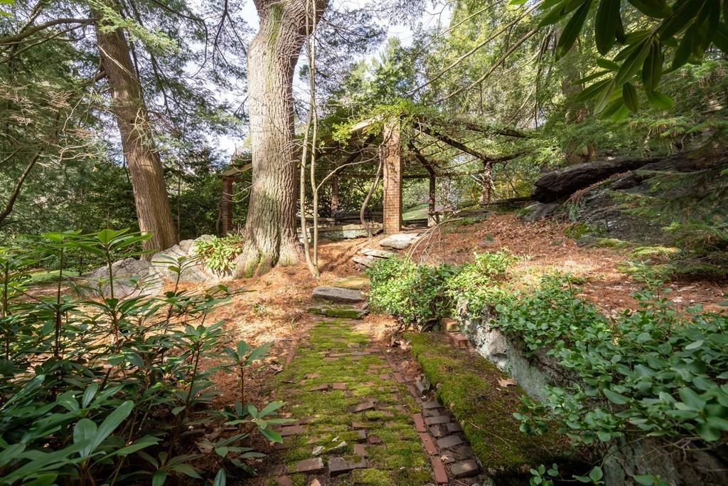 43 Gray Cliff Road Newton, MA 02459 - Photo 30 of 40