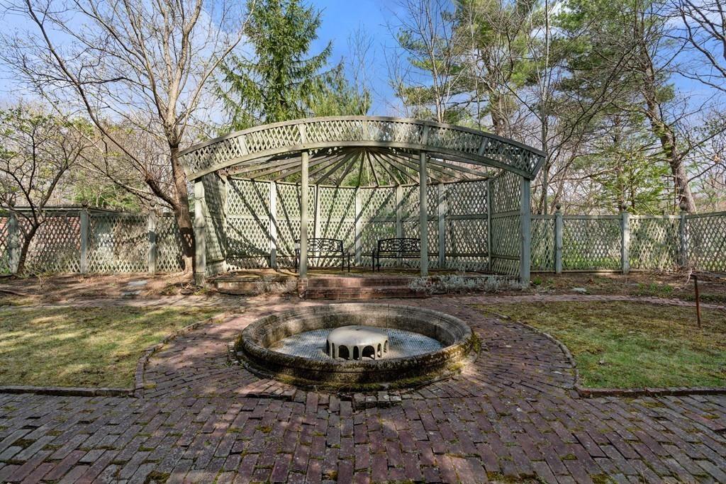 43 Gray Cliff Road Newton, MA 02459 - Photo 36 of 40