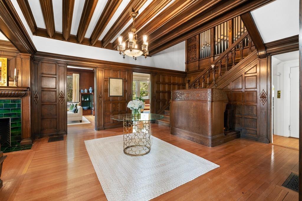 43 Gray Cliff Road Newton, MA 02459 - Photo 5 of 40