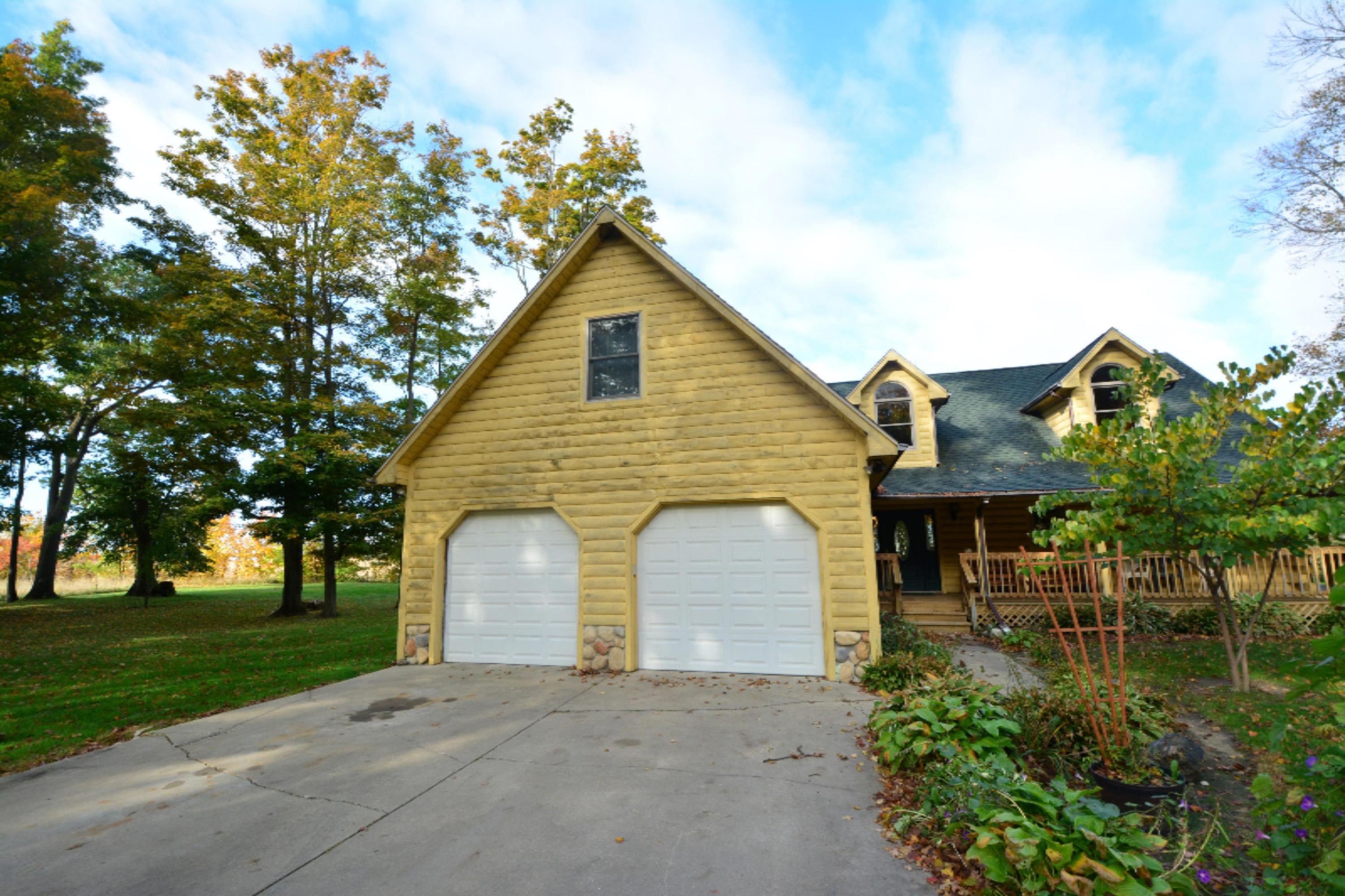 11085 Knight Road Marcellus, MI 49067 - Photo 15 of 30 Clint Maki Log Homes for Sale Michigan 6