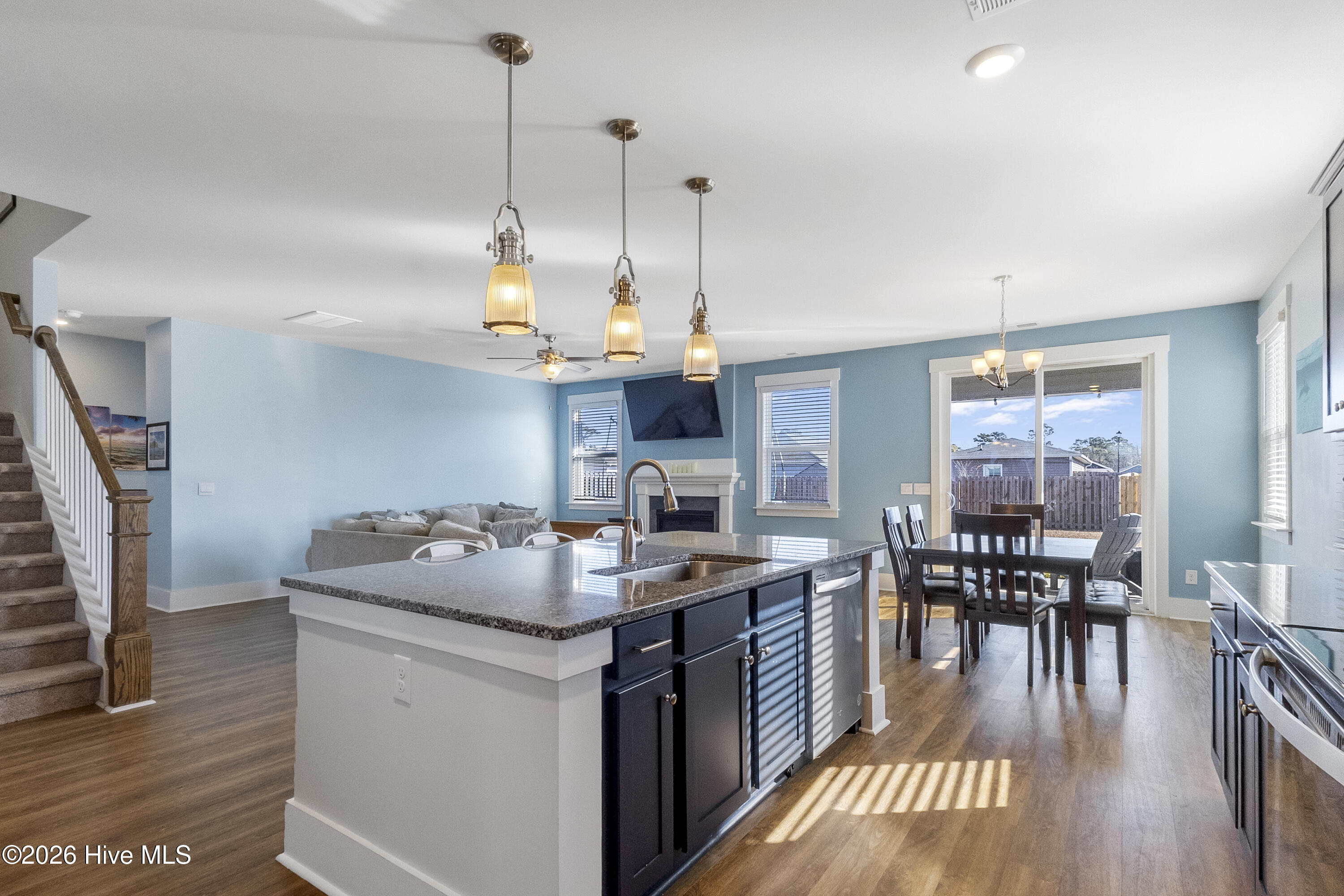 408 Edgewater Way Surf City, NC 28445 - Photo 10 of 56 IMG_1008