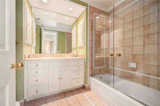 $3,950,000 | 433 Ward Parkway, Unit 7E, Kansas City, MO 64112