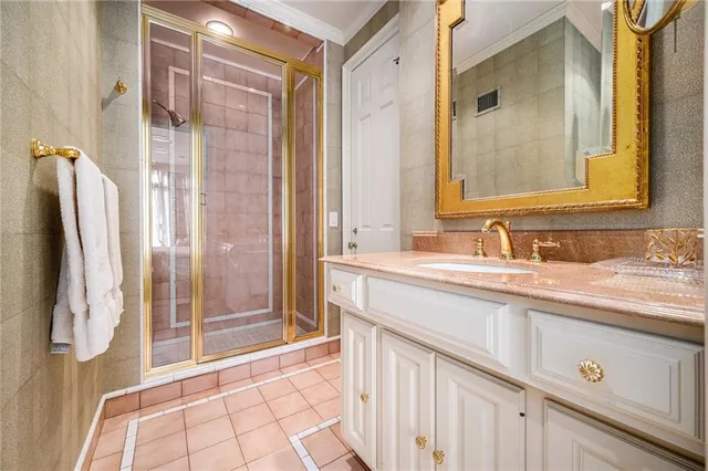 $3,950,000 | 433 Ward Parkway, Unit 7E, Kansas City, MO 64112