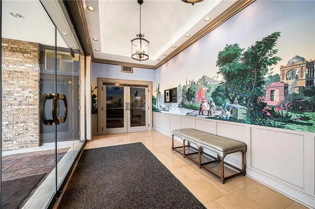 $3,950,000 | 433 Ward Parkway, Unit 7E, Kansas City, MO 64112