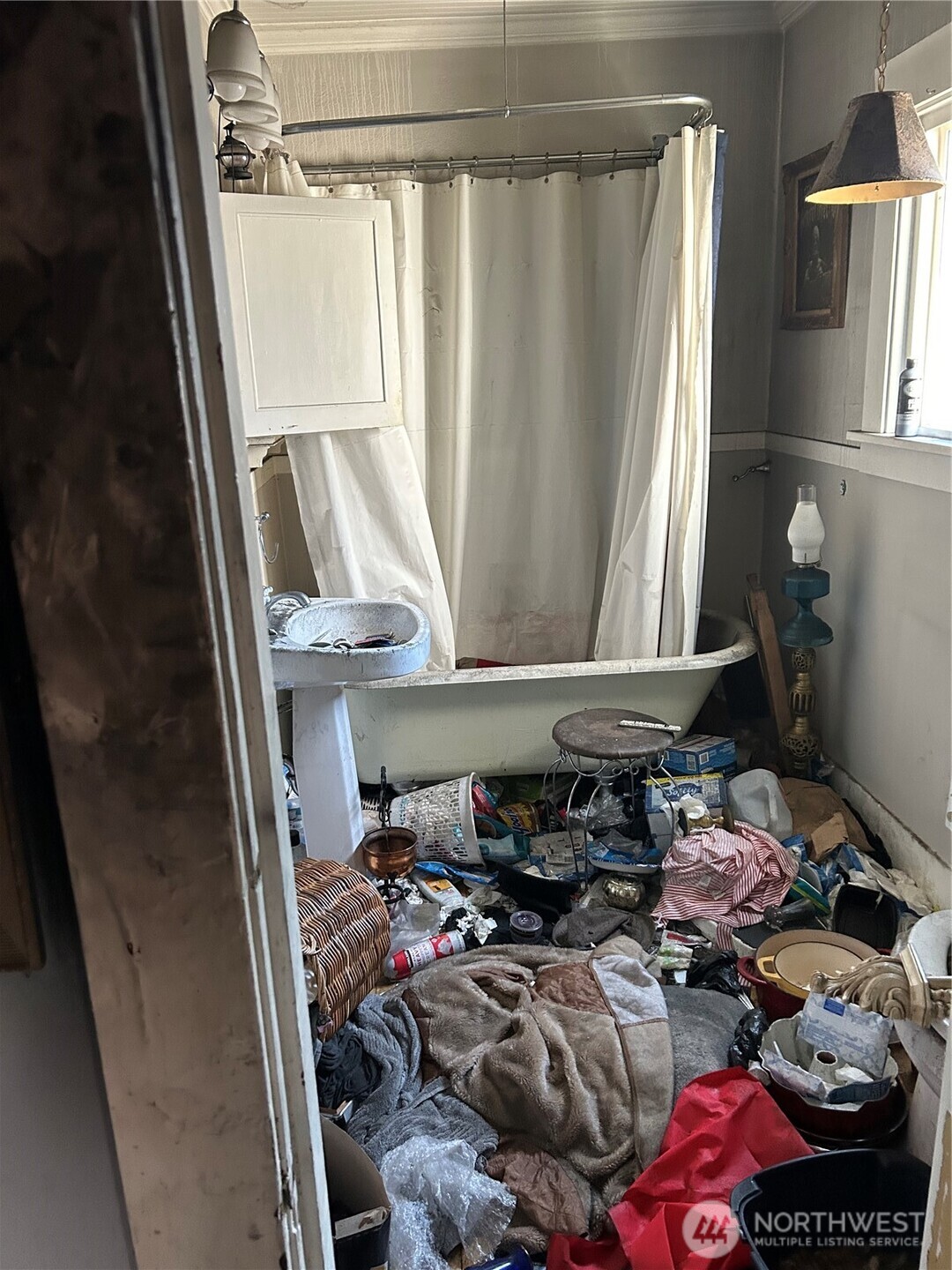 4013 High Street Everett, WA 98201 - Photo 3 of 10