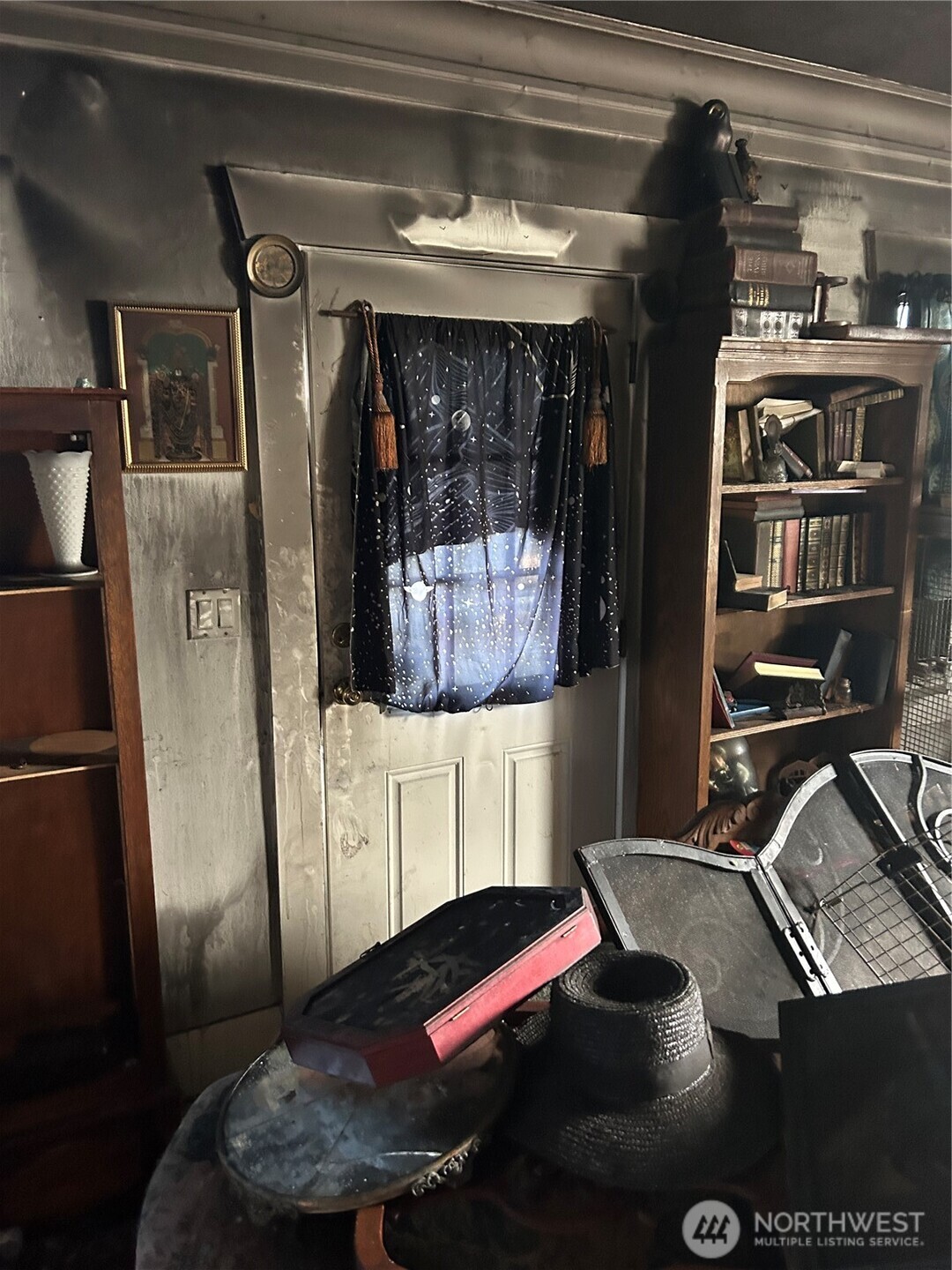 4013 High Street Everett, WA 98201 - Photo 8 of 10 a living room with furniture and a fireplace