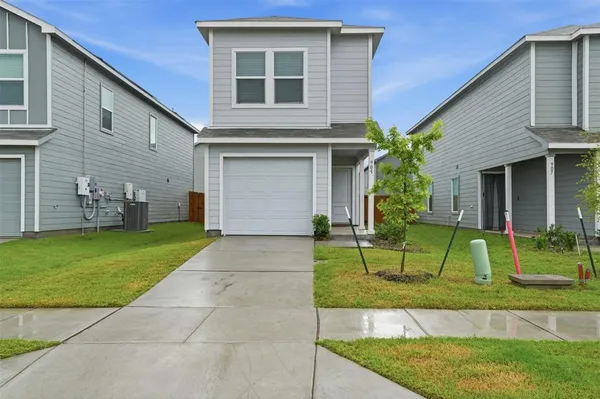 $1,775 | 905 Blue Heron Drive, Princeton, TX 75407