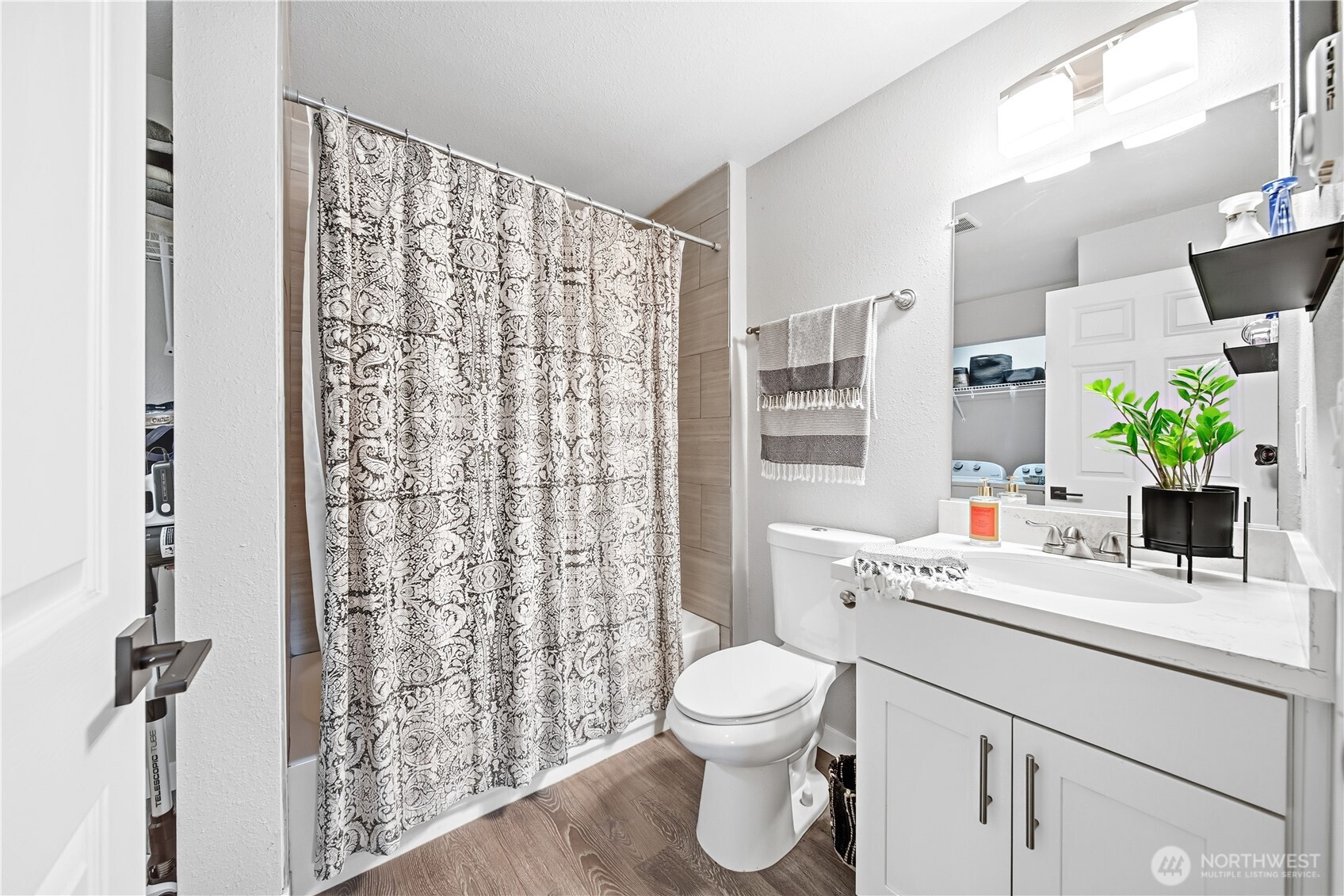 1256 Southwest 148th Street Burien, WA 98166 - Photo 12 of 27