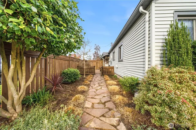 $649,000 | 1256 Southwest 148th Street, Burien, WA 98166