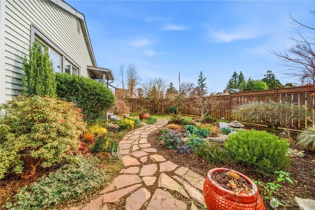 $649,000 | 1256 Southwest 148th Street, Burien, WA 98166