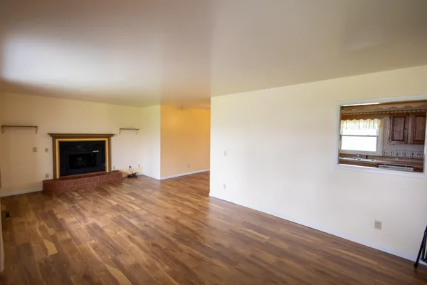 $219,999 | 330 Johnson Street, Edmore, MI 48829