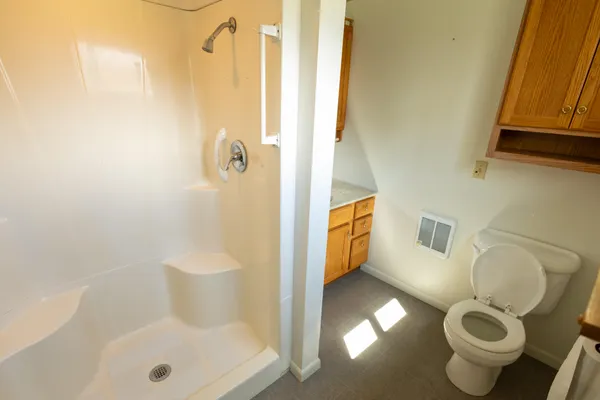 $219,999 | 330 Johnson Street, Edmore, MI 48829