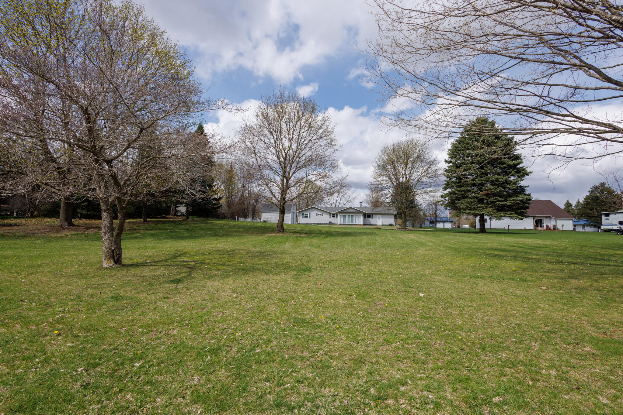330 Johnson Street Edmore, MI 48829 - Photo 45 of 53 E05A7369