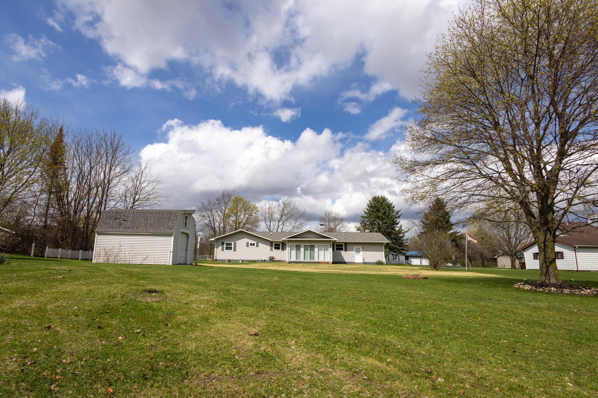 330 Johnson Street Edmore, MI 48829 - Photo 46 of 53 E05A7375