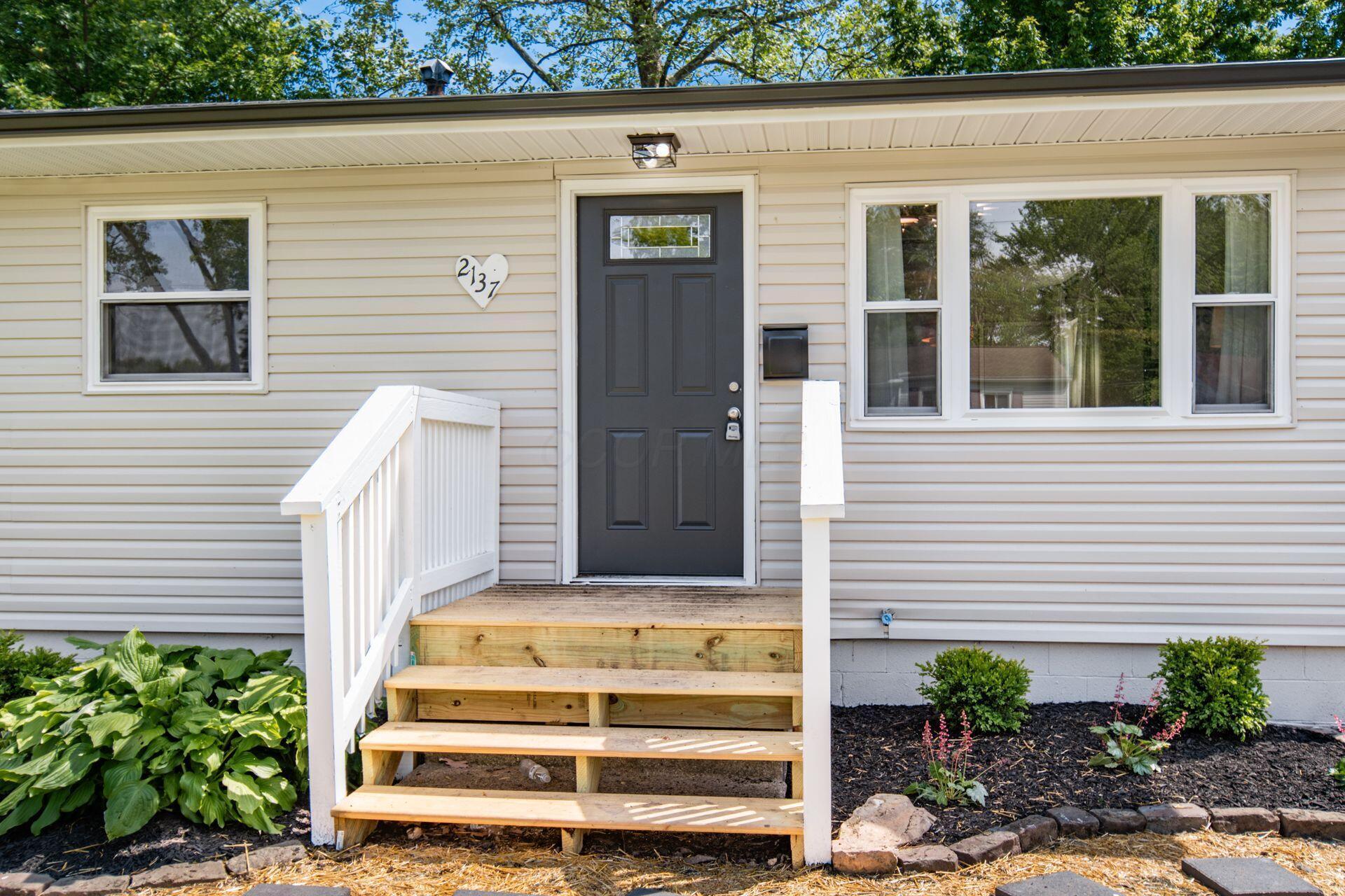 2137 Ward Road Columbus, OH 43224 - Photo 4 of 7 Gallery Image 4
