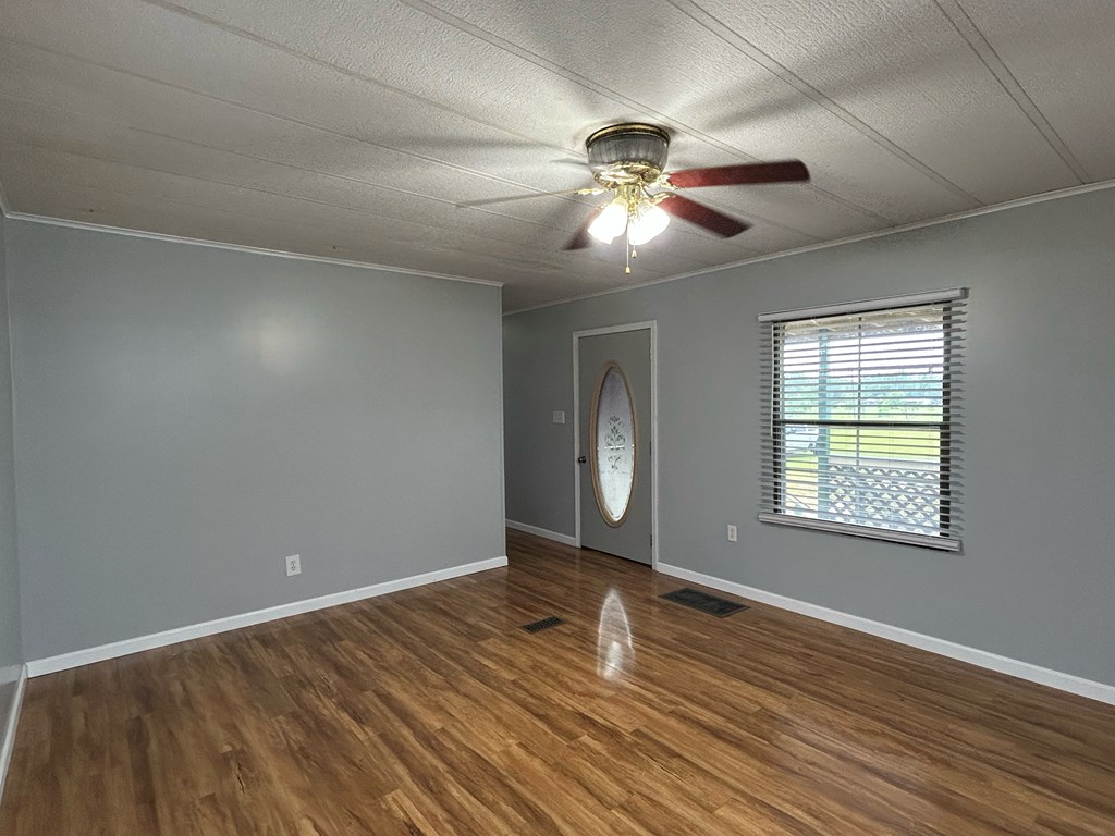 475 Gary Road Slocomb, AL 36375 - Photo 5 of 59