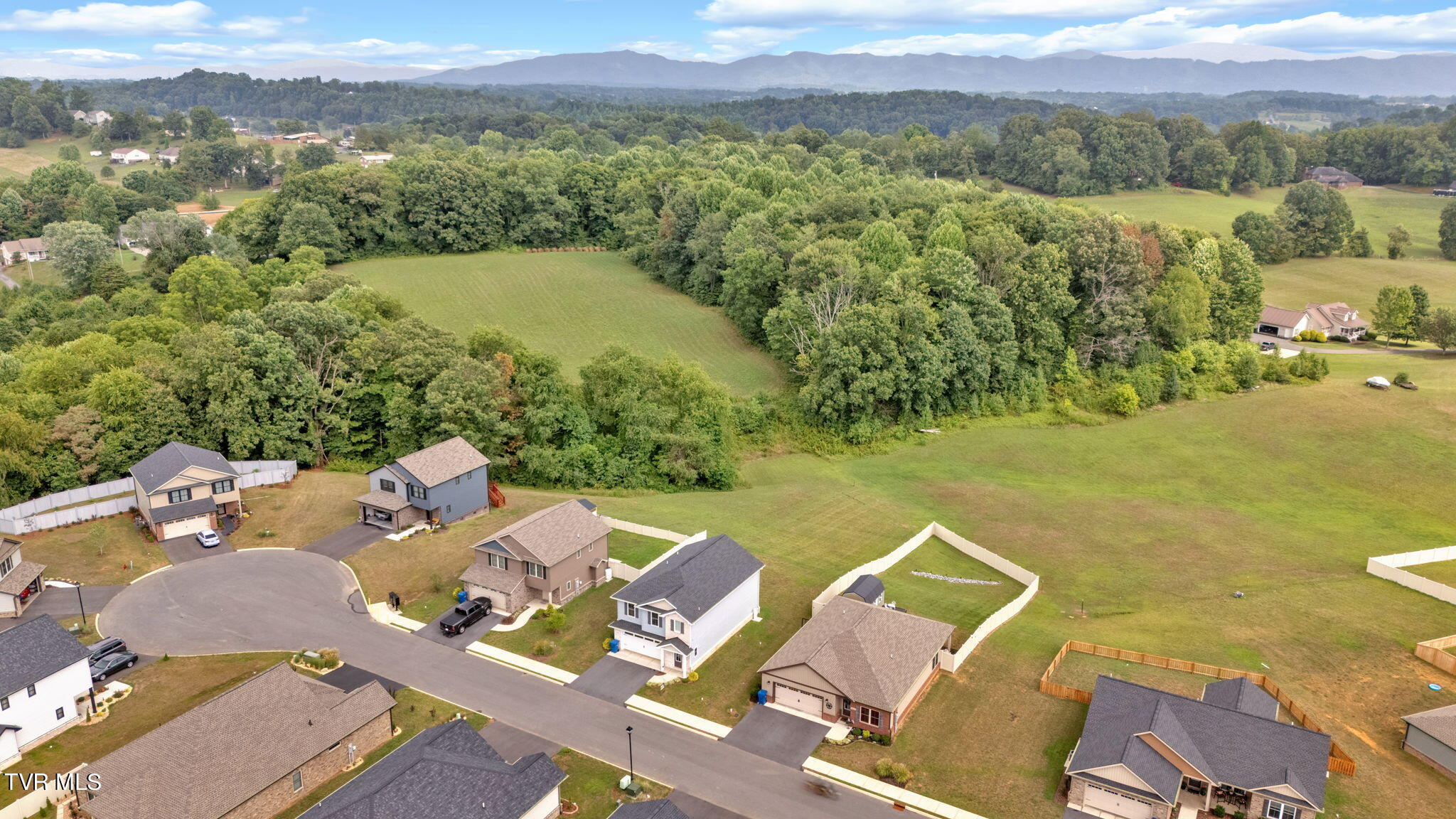 1036 Riddle Ridge Jonesborough, TN 37659 - Photo 34 of 42 4-web-or-mls-DJI_20231218110505_0090_D