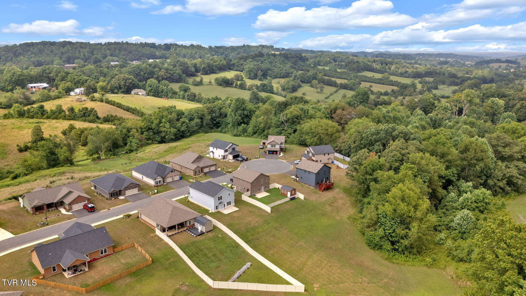 1036 Riddle Ridge Jonesborough, TN 37659 - Photo 36 of 42 6-web-or-mls-DJI_20231218110532_0096_D