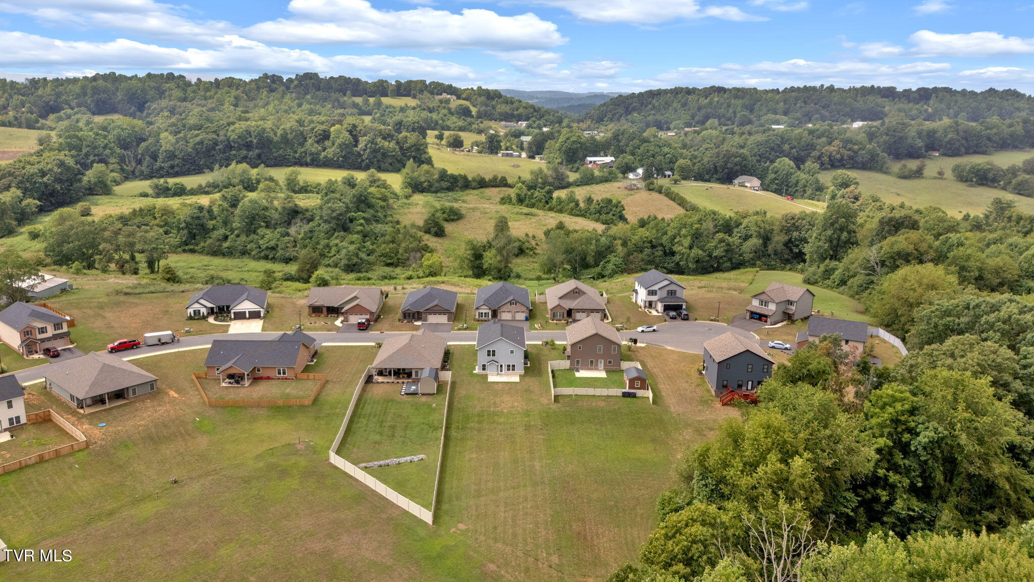 1036 Riddle Ridge Jonesborough, TN 37659 - Photo 37 of 42 7-web-or-mls-DJI_20231218110549_0099_D