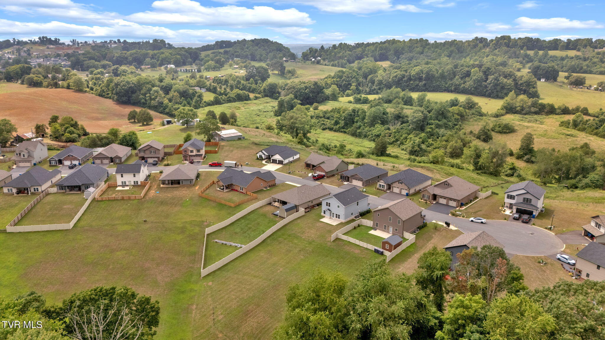 1036 Riddle Ridge Jonesborough, TN 37659 - Photo 38 of 42 8-web-or-mls-DJI_20231218110600_0102_D