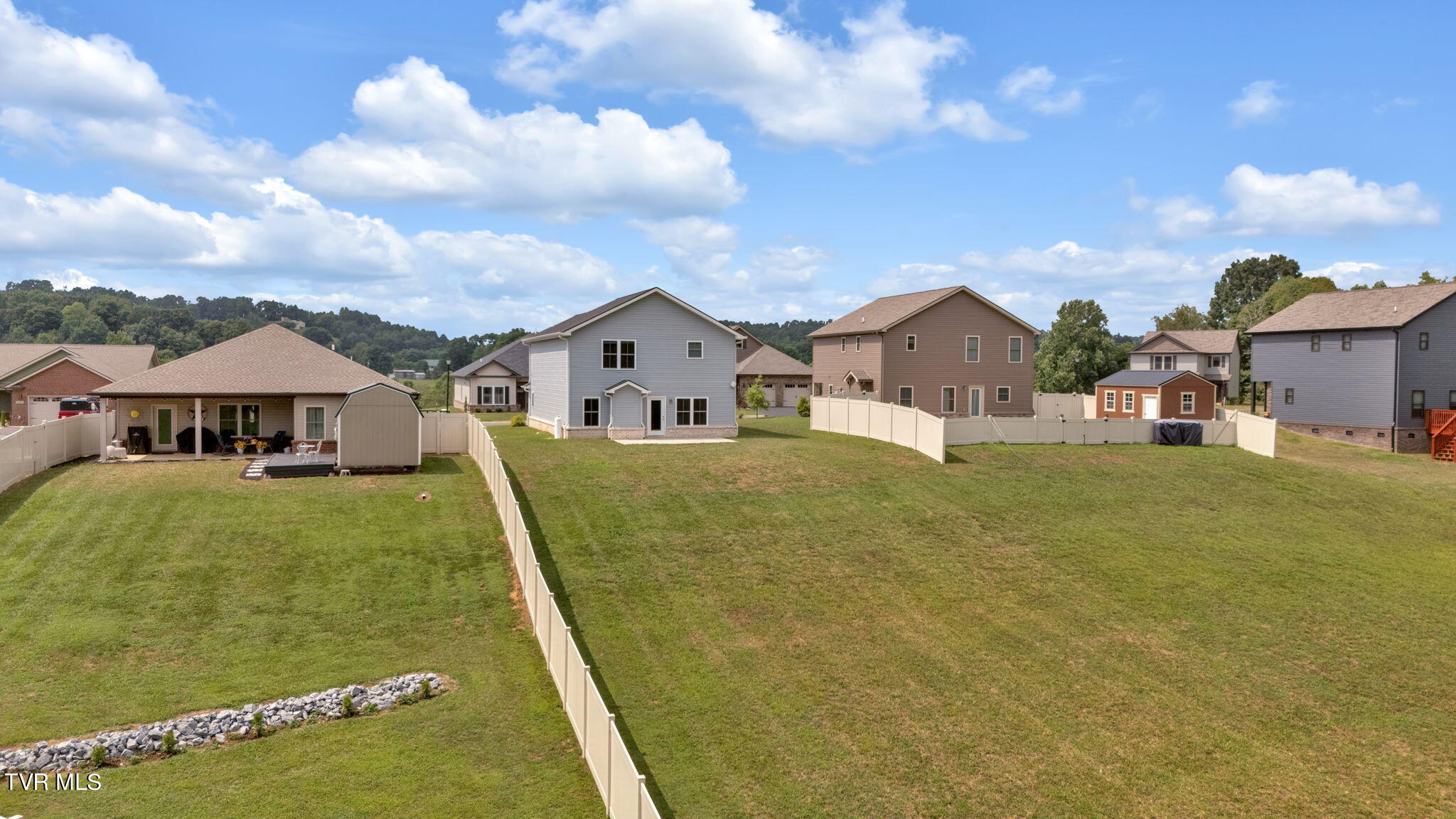 1036 Riddle Ridge Jonesborough, TN 37659 - Photo 40 of 42 12-web-or-mls-DJI_20231218110710_0114_D