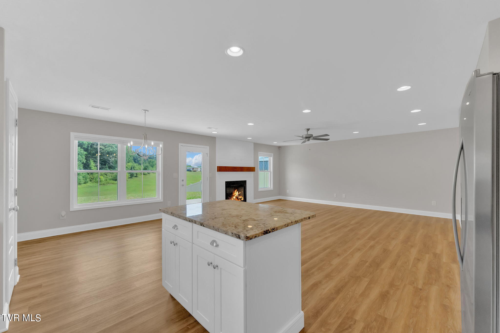1036 Riddle Ridge Jonesborough, TN 37659 - Photo 6 of 42 17-web-or-mls-DSC02466